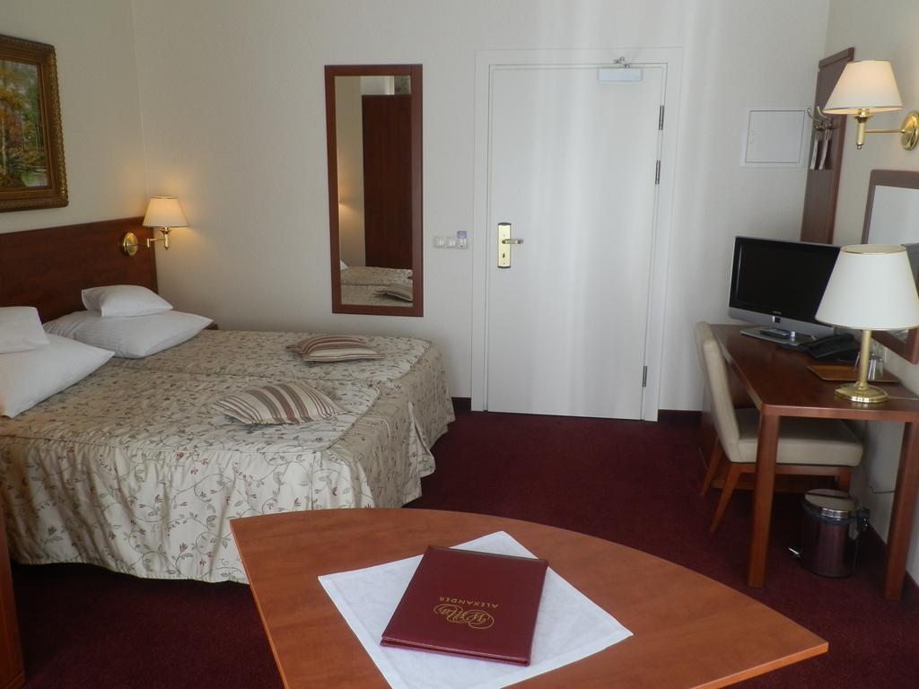 Alexander & - Caloroczny Kryty Basen Aparthotel Mielno (Koszalin)