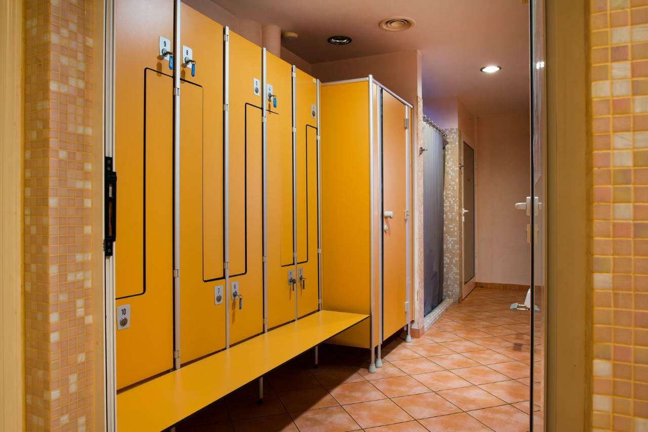 Alexander & - Caloroczny Kryty Basen Aparthotel